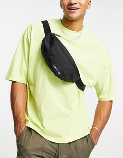 Item fanny pack in black