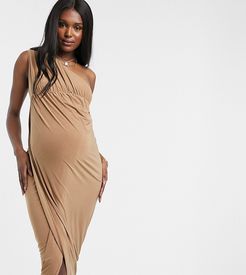 Club L London Maternity slinky one shoulder maxi dress with thigh split in camel-Brown