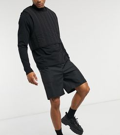 cargo shorts with pockets in black