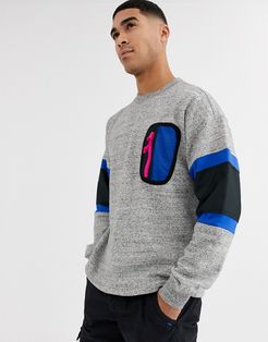 Mountain Club patch pocket crew neck sweat in gray