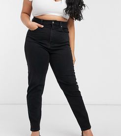 Nora high waisted mom jean in black