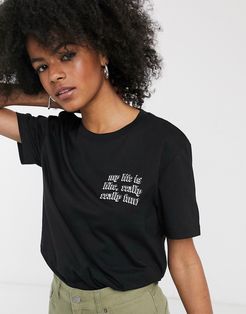 slogan t shirt in black-Grey