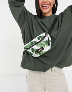 springer fanny pack in natural leaves print-Green