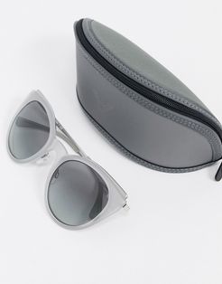 cat eye sunglasses in gray-Grey