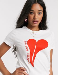 joanne heart t-shirt in off white