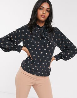 bow front blouse in allover ditsy floral-Black