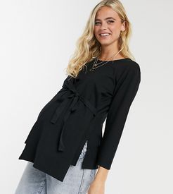 long sleeve nursing t-shirt in black