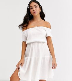 Exclusive prairie beach dress in white
