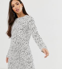 long sleeve swing dress in polka dot-White