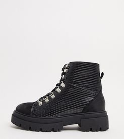 flat hiker boots in black croc mix