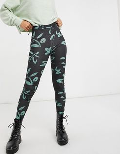 printed leggings in black