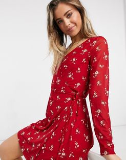 v-neck short dress in red floral
