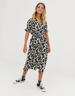 shirred sleeve midi dress with button front in leopard print-Brown