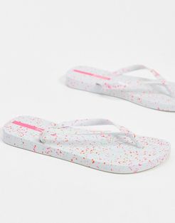 splash flip flops-White