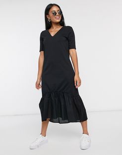 midi dress with v neck in black