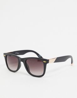 square sunglasses in black
