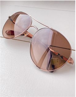 aviator sunglasses in gold