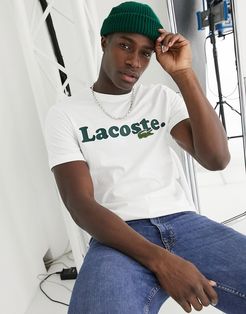 t-shirt with large chest logo an croc in white