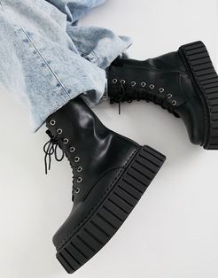 chunky creeper boots in black