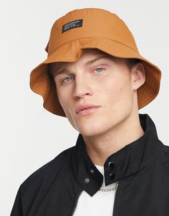 bucket hat in tan with pocket-Brown