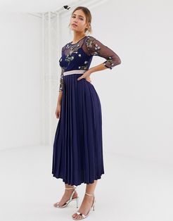 embroidered top midi dress in navy