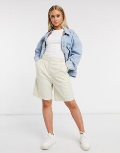 Cookie tailored shorts in beige-Neutral