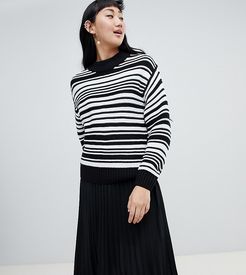 textured crew neck stripe sweater in black and white