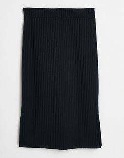 ribbed jersey midi skirt with side slits in black