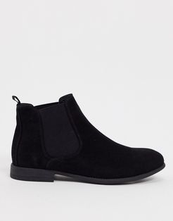 chelsea boot in black suede