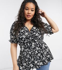 New Look Curve puff sleeve top in black floral-Multi