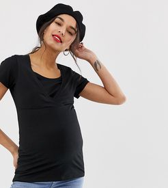 nursing tee in black