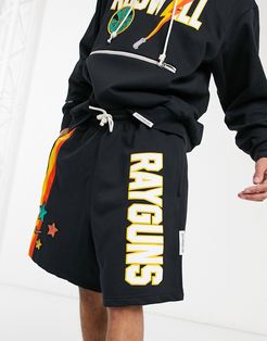 Raygun shorts in black