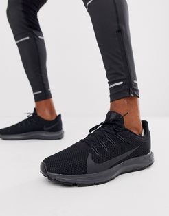 Quest 2 trainers in triple black