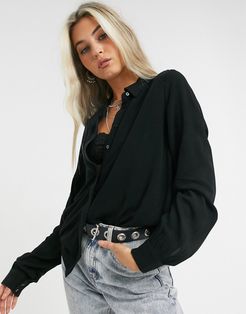 Bay classic button front shirt in black