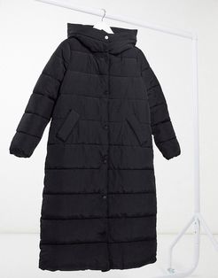 maxi padded coat in black