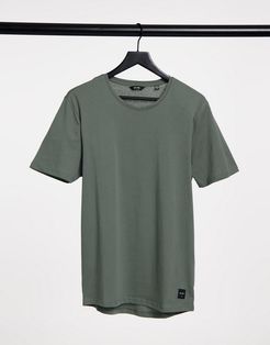 longline curved hem t-shirt in green