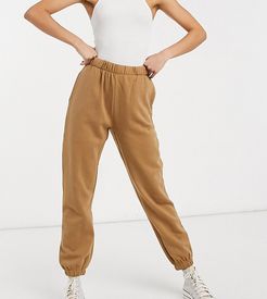 coordinating sweatpants in tan-Neutral