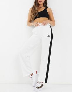 Classic wide leg pants in white