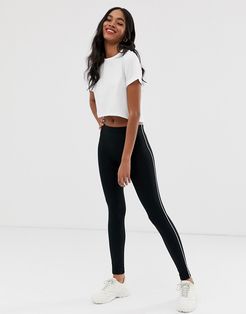 basic leggings with black and white piping