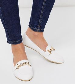 Nidhi loafer with gold snaffle in white
