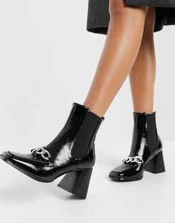 Shiloh ankle boots with chain detail in black