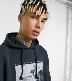 Inspired black and white art print hoodie in washed black