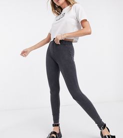 inspired leggings in washed black