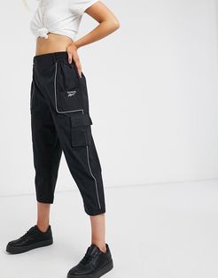 cargo pants in black