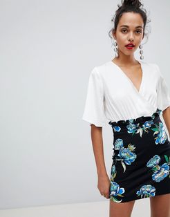 a-line mini skirt with ruched waist in floral print-Black