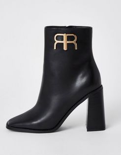branded heeled ankle boot in black