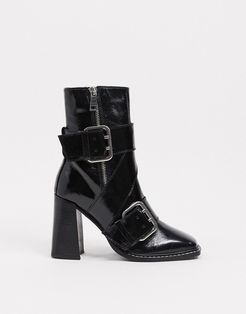 buckle square toe heeled boot in black