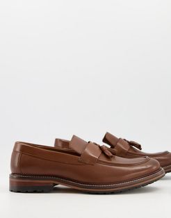 leather tassel loafer in brown