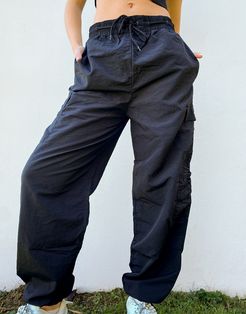 cargo pants in black