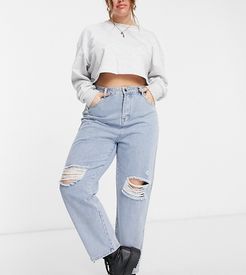 busted jean mom in light wash-Blue